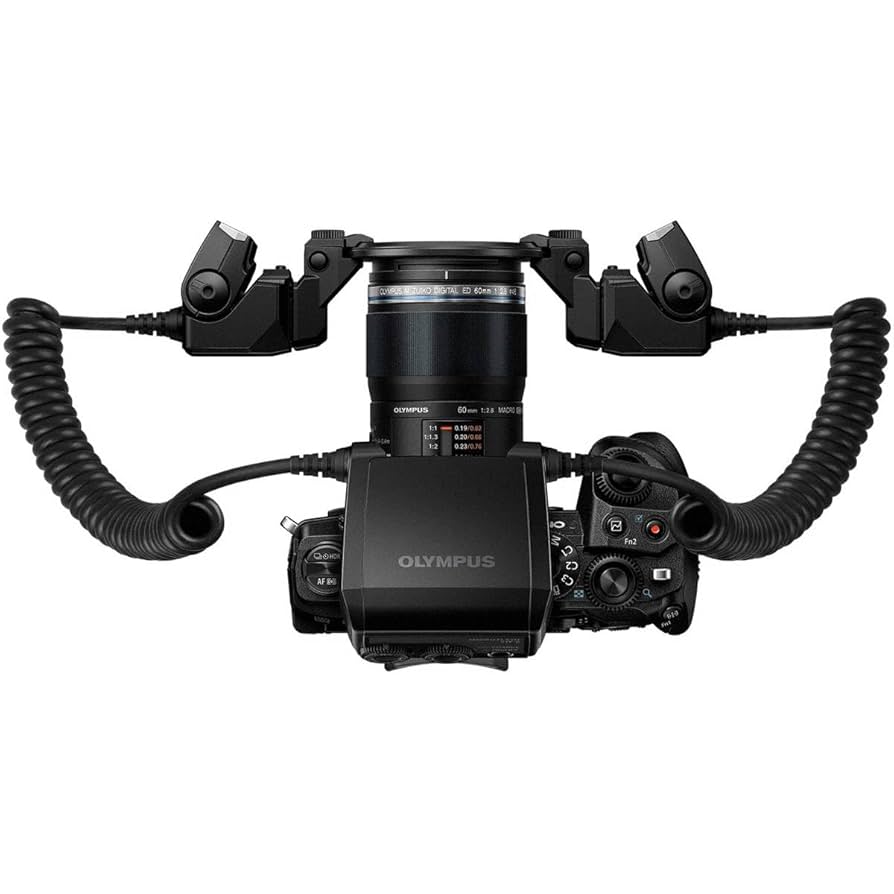Amazon | Olympus STF-8 Twin Flash Set - Macro flash system
